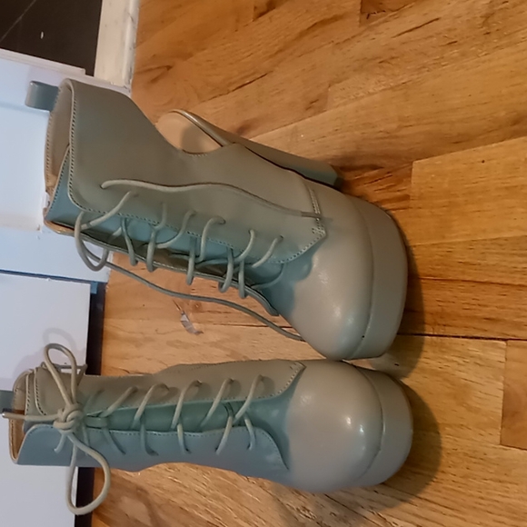 Open back booties - Picture 1 of 3